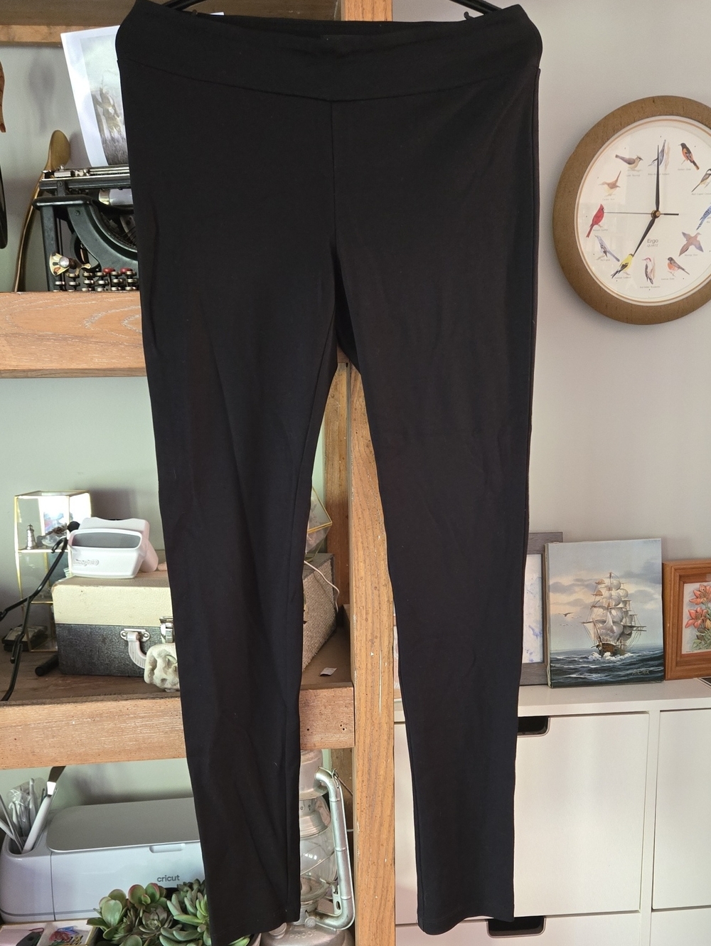 Vintage le chateau Women's Black Stretch Leggings